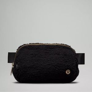 Lululemon athletica Fleece Everywhere Belt Bag Black
